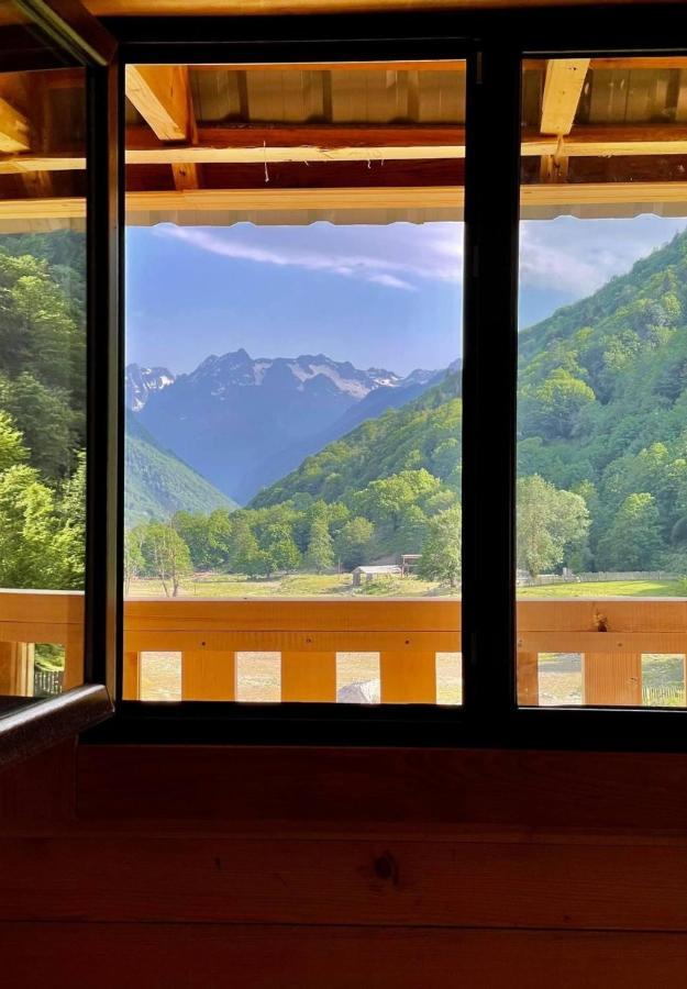 Hotel Chubezeni メスティア エクステリア 写真